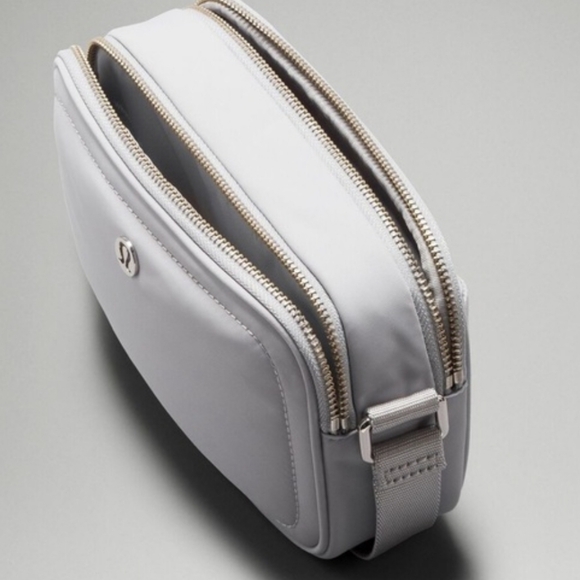 lululemon athletica Silver Belt Bag - Picture 2 of 12